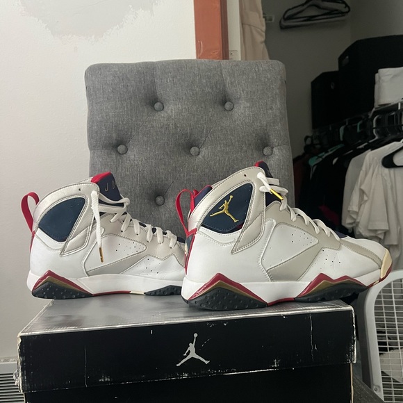 I’m selling size 11 2012 Air Jordan 7 Retro 'Olympic' 2012| near mint condition - Picture 4 of 8